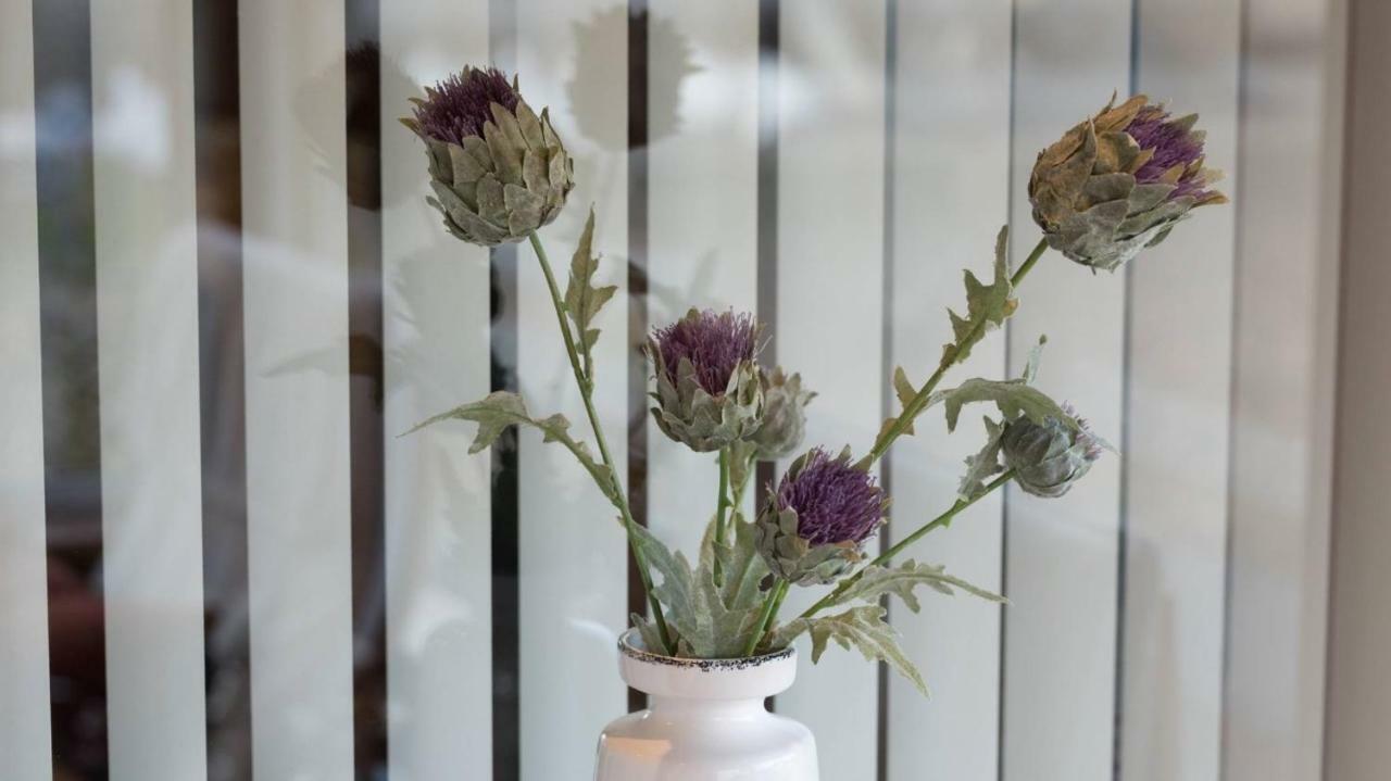 Pippin, Tranquil Scottish Cottage With Hot Tub Airdrie Buitenkant foto