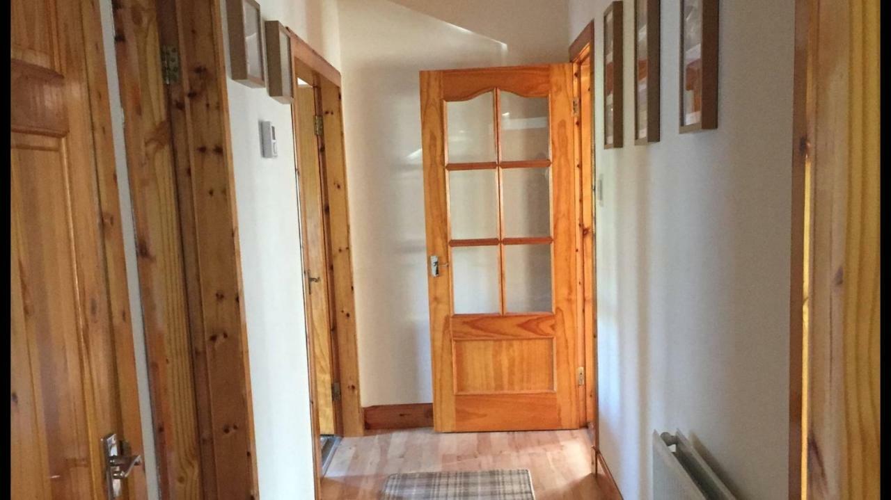 Pippin, Tranquil Scottish Cottage With Hot Tub Airdrie Buitenkant foto